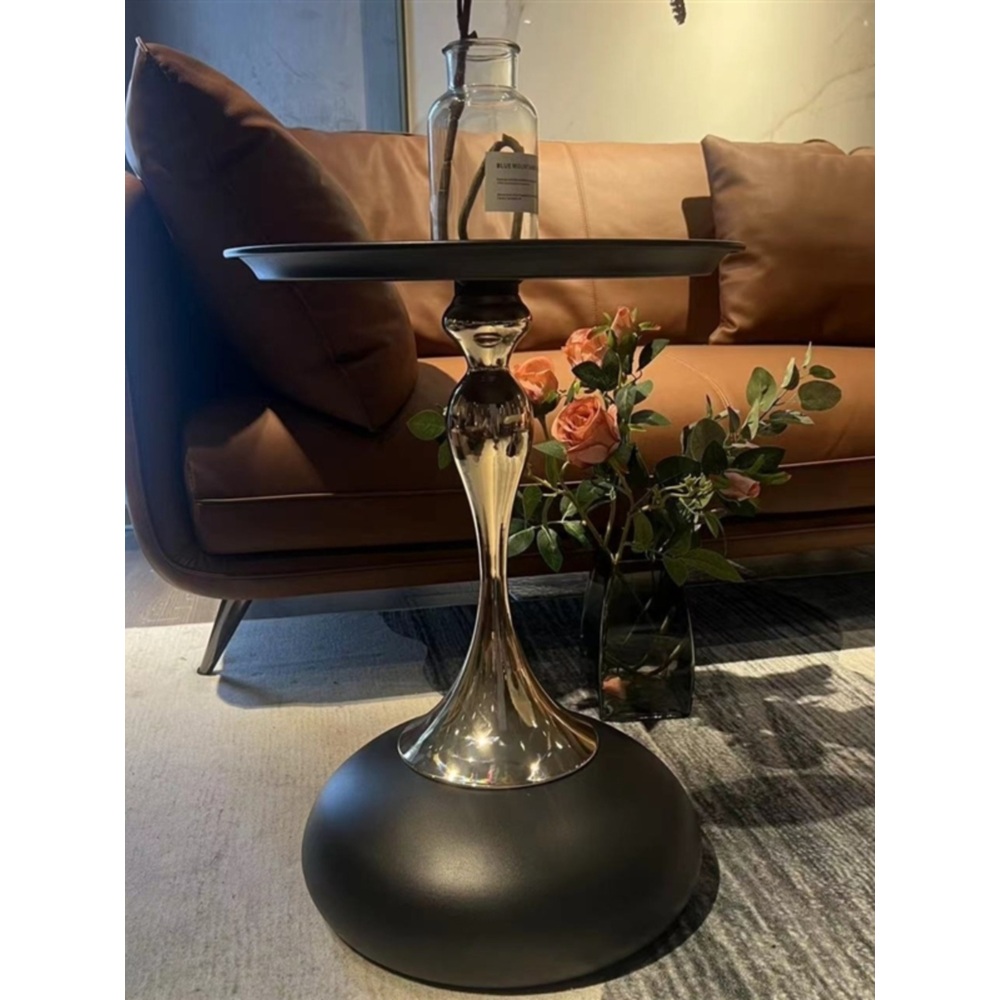 원형 사이드 테이블 거실 철체 소파 침대 옆 탁자 북유럽 인테리어