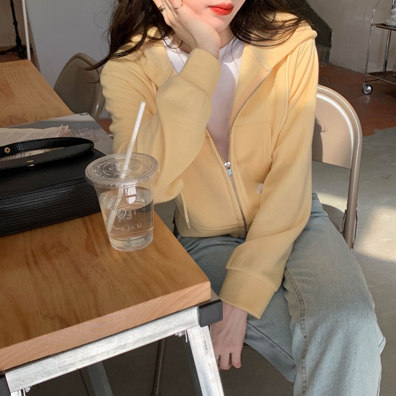 손해보기싫어서 1화 신민아 후드 집업 옐로우 손해영 캐주얼 간절기 의상 옷 패션 - 상품 이미지