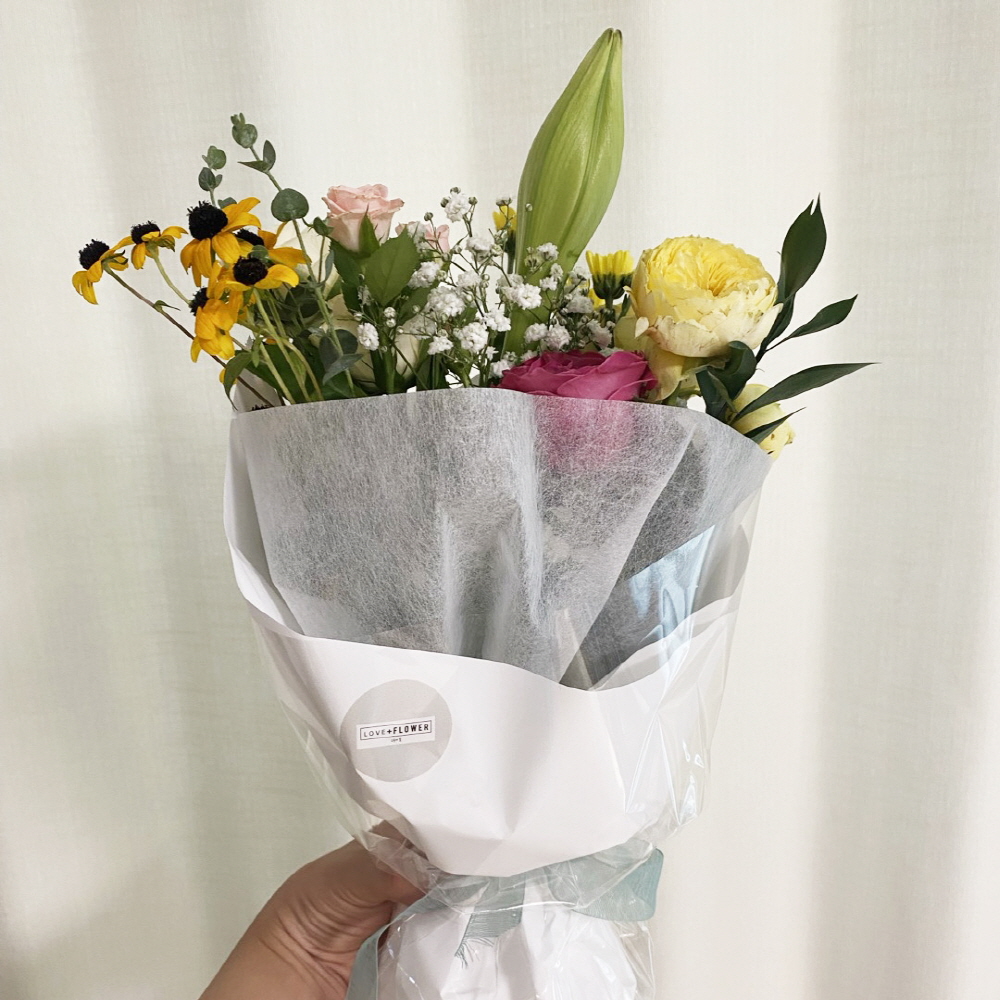 생화 꽃다발 생일 기념일 선물 화이트심플꽃다발 꽃배달싼곳 - 상세 이미지 3