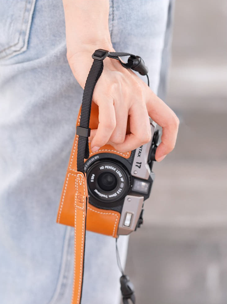 케이스 하단부 디테일 이미지