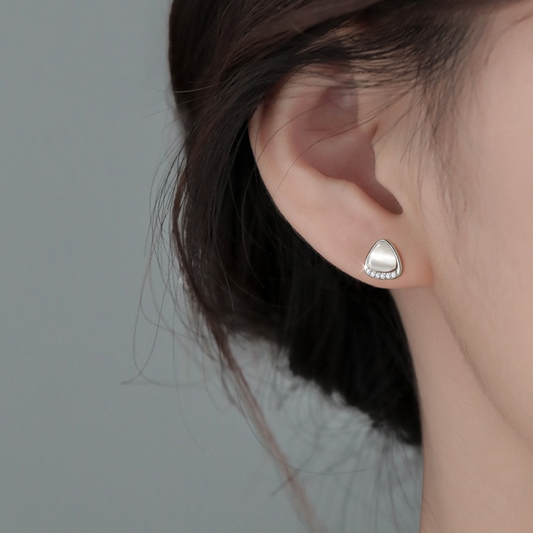 손해보기싫어서 1화 신민아 귀걸이 손해영 럭셔리 실버 의상 옷 패션 - 상품 이미지