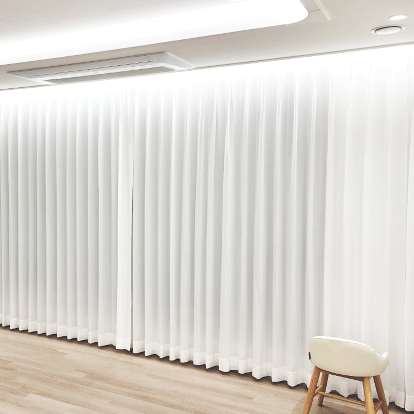 아르일랑 2배 베이직 나비주름 쉬폰 차르르 커튼 1cm 심플 도톰 화이트 형상기억