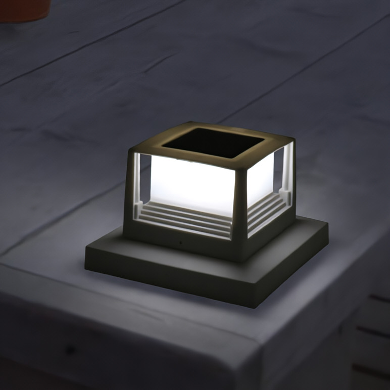 태양광 사각 문주등 휀스등 태양열 LED 카페 테라스 데크 난간 조명 방부목 기둥 스퀘어