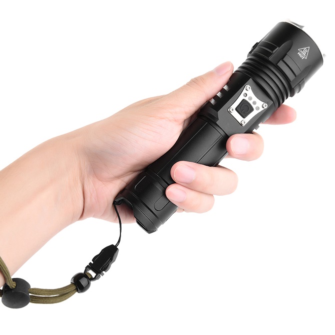 캠핑손전등 낚시손전등 서치라이트 후레쉬 5600루멘 / P902