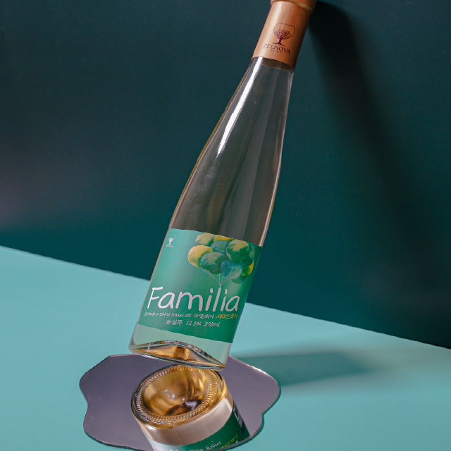 젤코바 파밀리아 세미드라이 12.5% 375ml 샤인머스켓 화이트 국산와인 전통주 - 상세 이미지 2