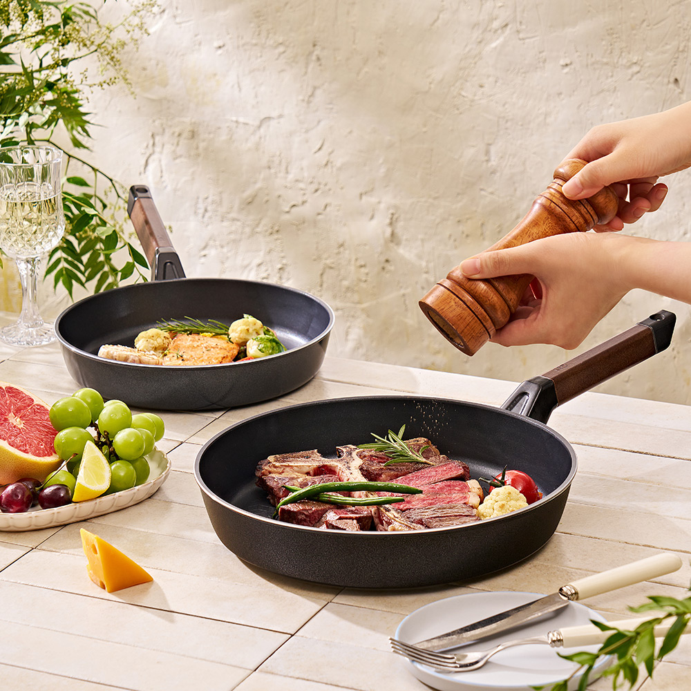 로얄 그래핀 IH 프라이팬 28cm 상세 이미지 3