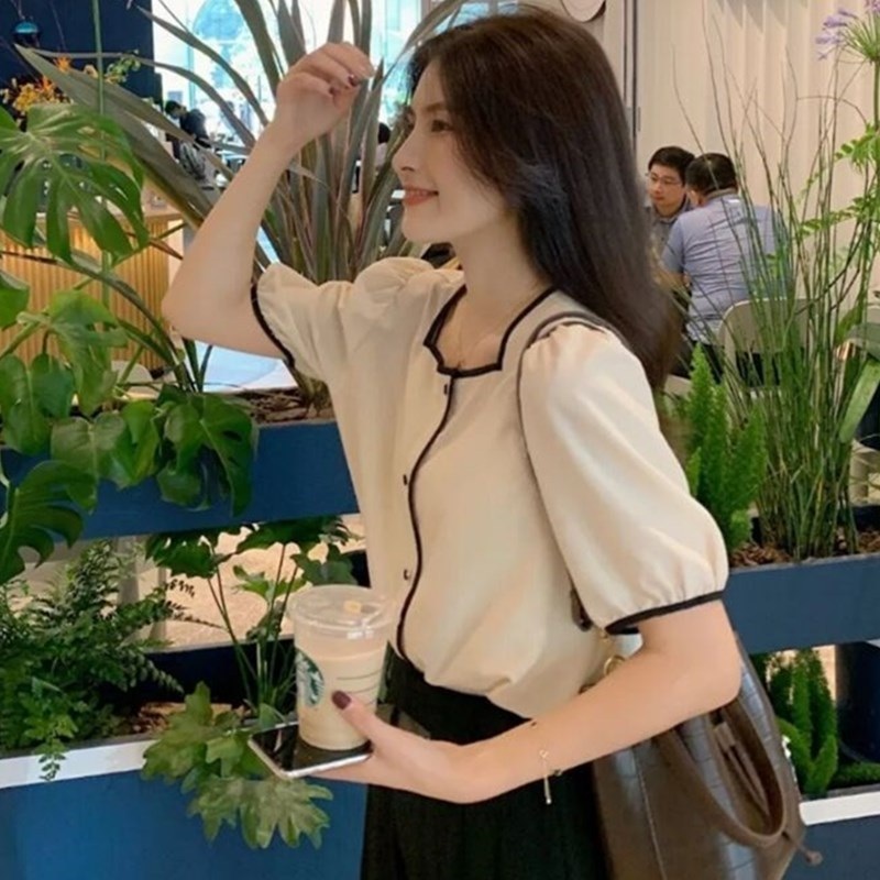 쉬폰 스퀘어넥 반팔블라우스 아이보리 봄 여름 데이트 하객룩 디자인 여친 패션 데일리 코디 - 상세 이미지 2