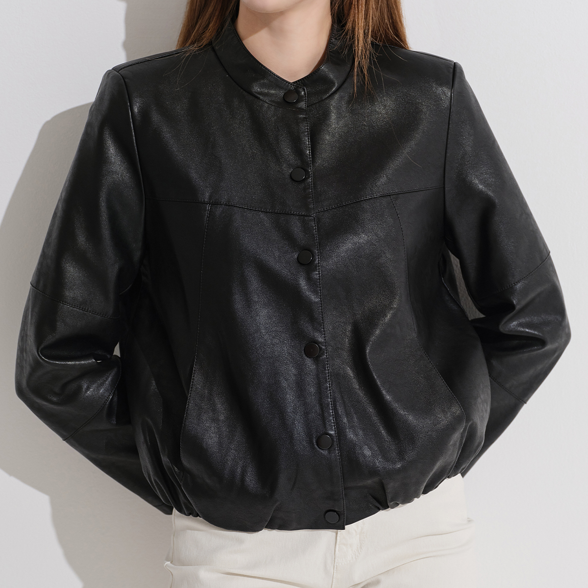예시카 에코레더 볼륨 자켓 점퍼 YI8LE150 - 상세 이미지 2