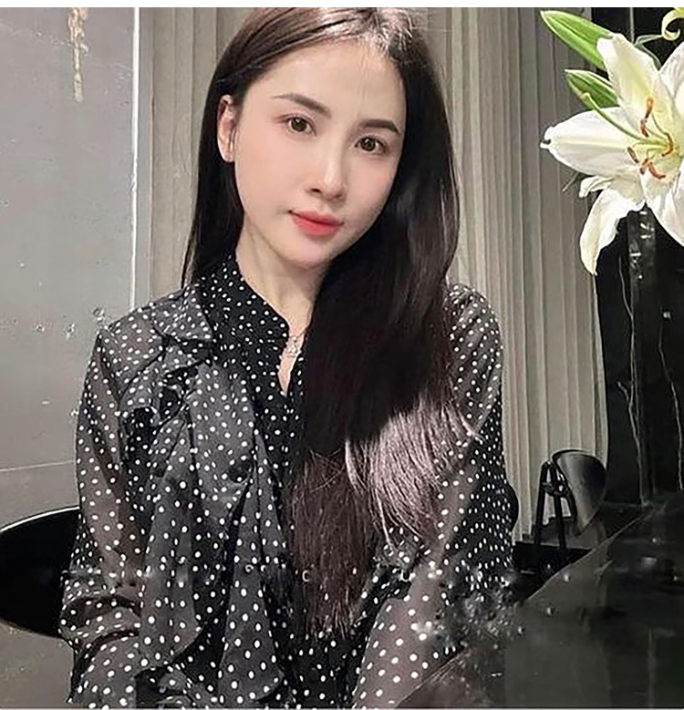 손해보기싫어서 3화 신민아 블라우스 셔츠 손해영 도트 루즈핏 의상 옷 패션 - 상세 이미지 4
