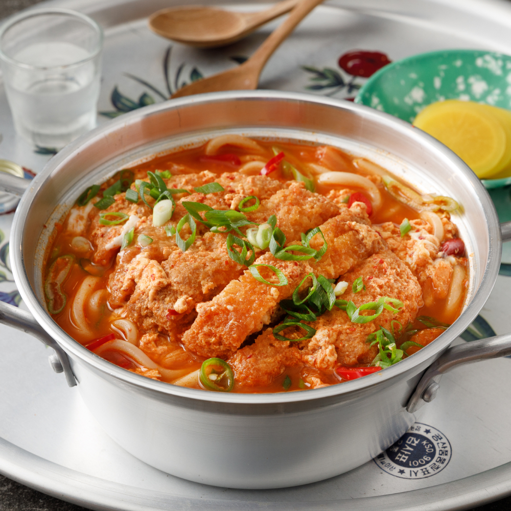 [푸딩팩토리] 돈까스김치나베 620g 우동전골 밀키트 포장마차오뎅 식사대용 술안주 홈쿡 - 상세 이미지 4