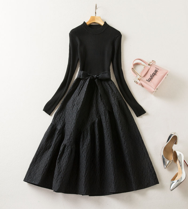 터틀넥 상의 울니트 블랙 롱 A라인  자카드  원피스