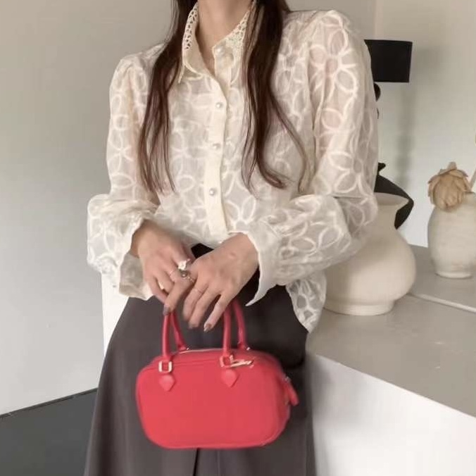 여자여자 단정 레이스펀칭카라 긴팔블라우스 입체플라워자수 시스루블라우스 나시세트 - 상품 이미지