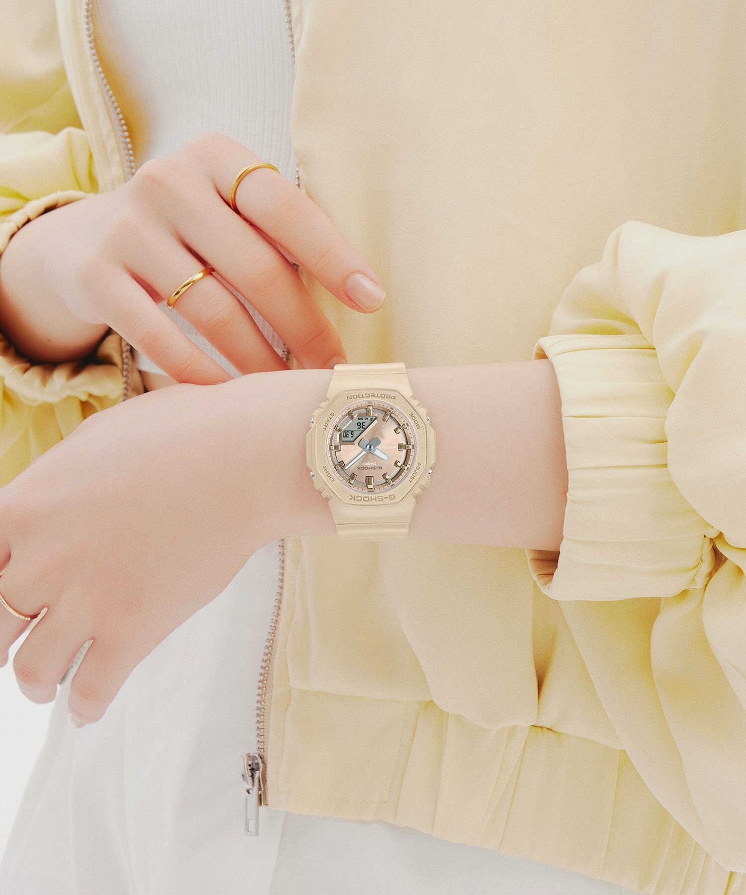 카시오 CASIO 지샥 실크 모델 캐주얼 손목 시계 GMA-P2100ST-9AJF 베이지 - 상세 이미지 3