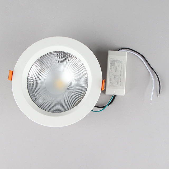 더쎈 LED 다운라이트 에코 알로야 16.5cm(6인치) COB 35W 플리커프리 매입등 이미지 6