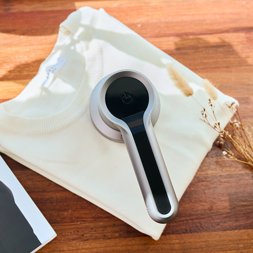 보만 C-type 휴대용 무선 세탁소 충전식 만능 보풀제거기 LR6131G 니트 옷