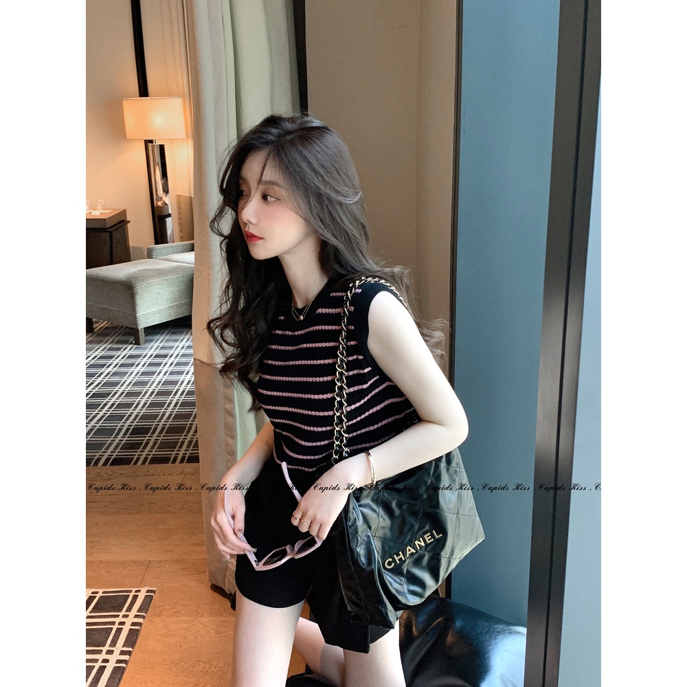 권은비 나시 민소매 티셔츠 인스타그램 스트라이프 데일리 의상 옷 패션 - 상세 이미지 3