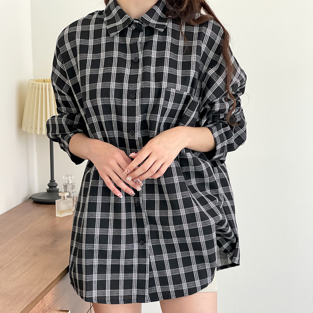 카라 여성 체크 남방 오버핏 박시 긴팔 셔츠 화이트 블랙 - 상세 이미지 3