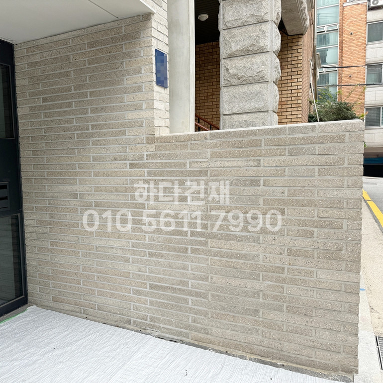 모노타일 롱와이드 500x50x18T 연브라운 / 하다건재 시공사례