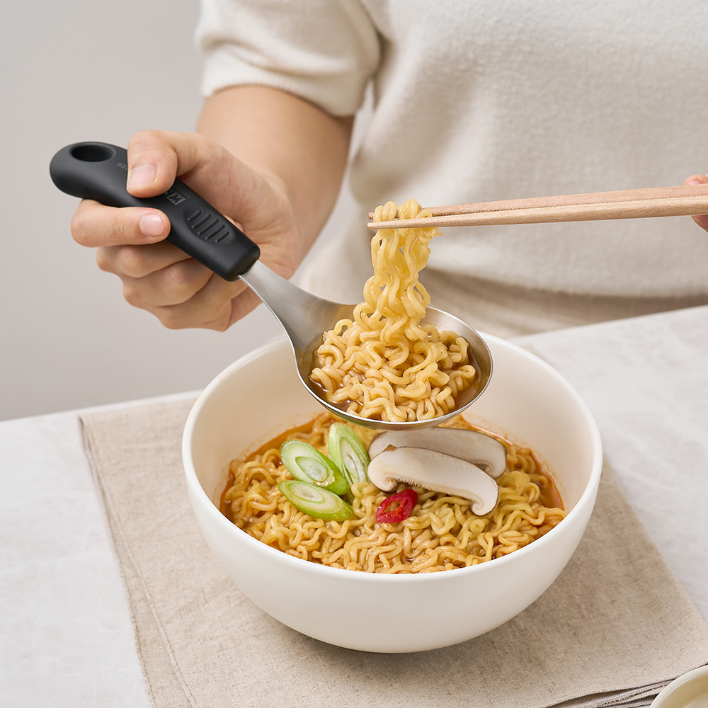 바겐슈타이거 스텐 304 서빙 스푼 국자 숟가락 샤브샤브 전골 라면 국 찌개 슈바츠 로펠 1개