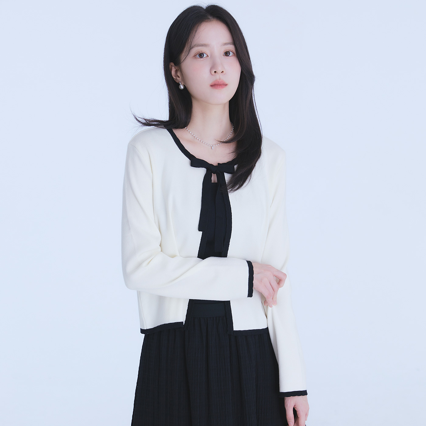 로엠 리본 가디건 RMCKE49R13 - 상품 이미지