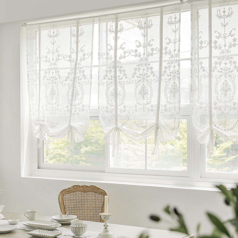 쥴리 리본 롤업 화이트 레이스 자수 바란스 반창 문 가리개 커튼 가림막 80x140cm