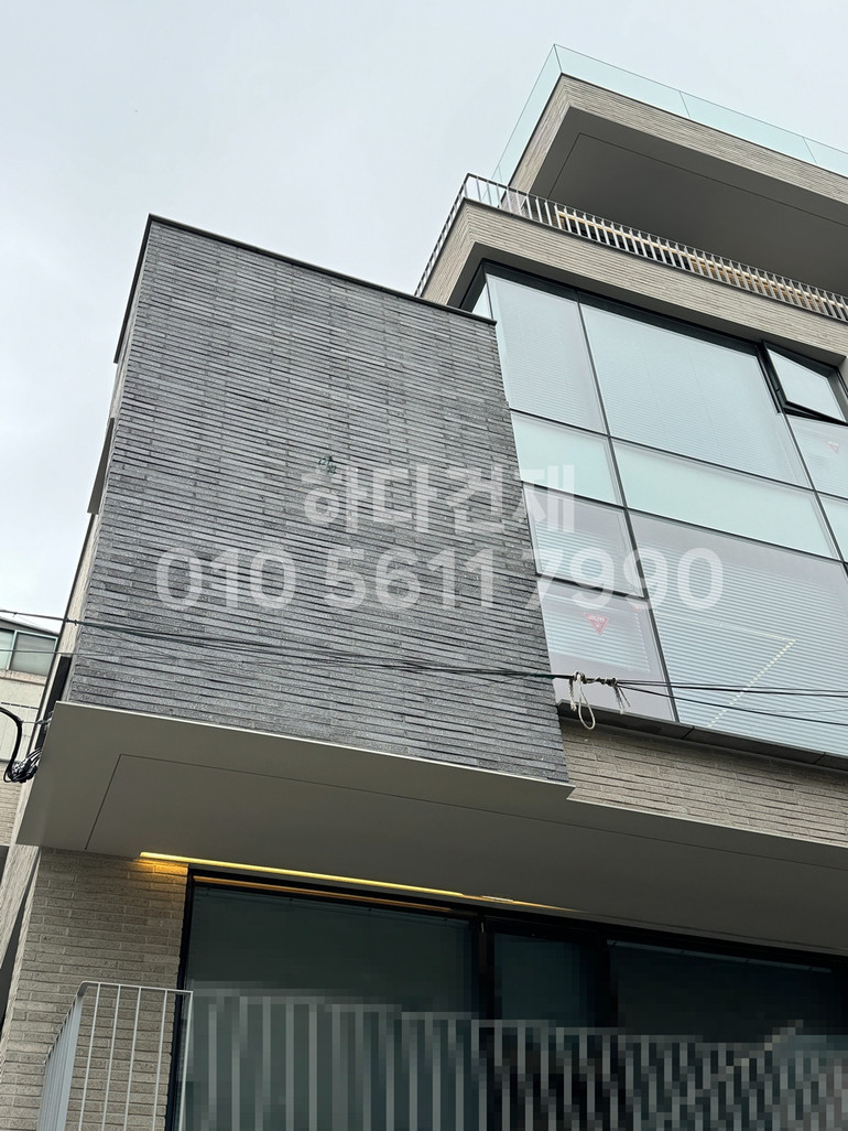 모노타일 롱와이드 500x50x17T 모던블랙, 연브라운 / 하다건재 시공사례