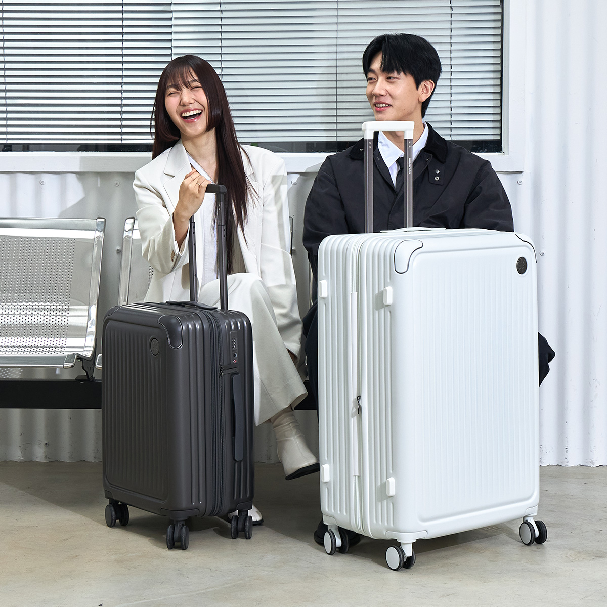 셀본 56cm(20인치) 여행용캐리어 기내용 작은가벼운 기내반입사이즈 신혼여행가방 러기지