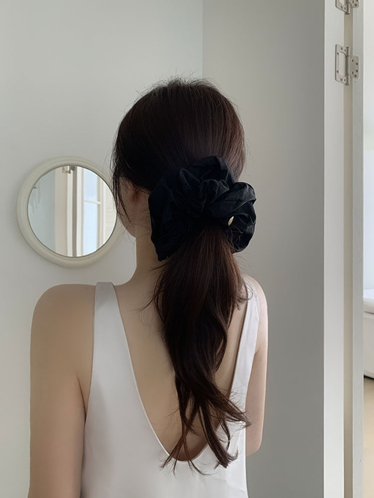 셀프러브 오버플레어 스크런치 - 오버사이즈 매트 무광 바스락 볼륨 풍성 빅사이즈 곱창밴드 - 상세 이미지 3