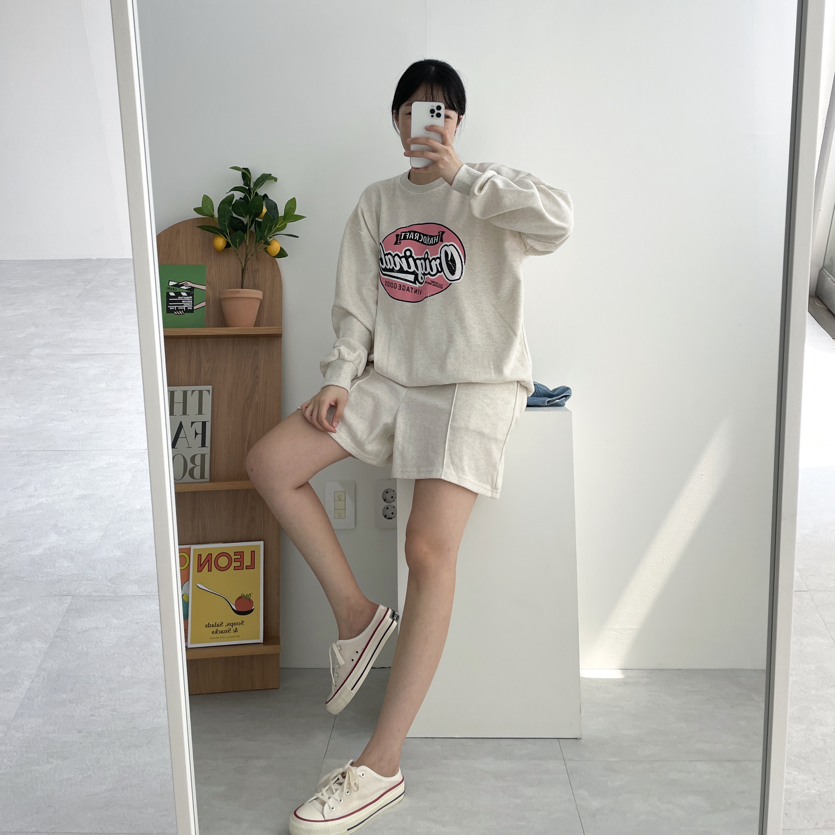 가을 간절기 맨투맨 레터링 밴딩반바지 트레이닝세트 - 상세 이미지 5