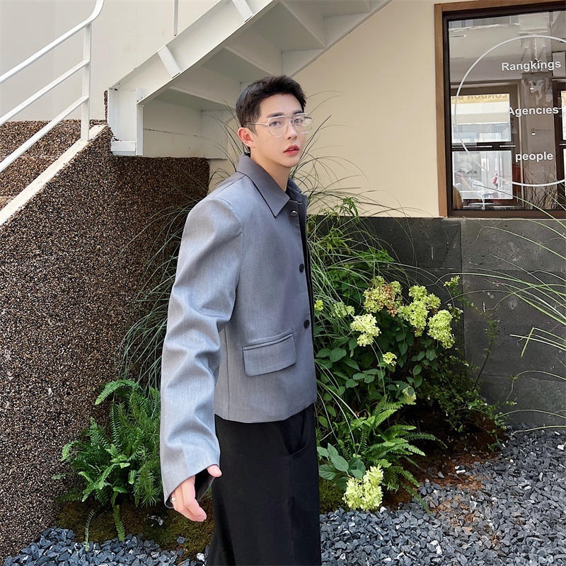 클래식 크롭 자켓 남성 그레이 그라데이션 유니크 디자인 캐주얼정장 하객룩 남친룩 패션 코디 - 상세 이미지 3