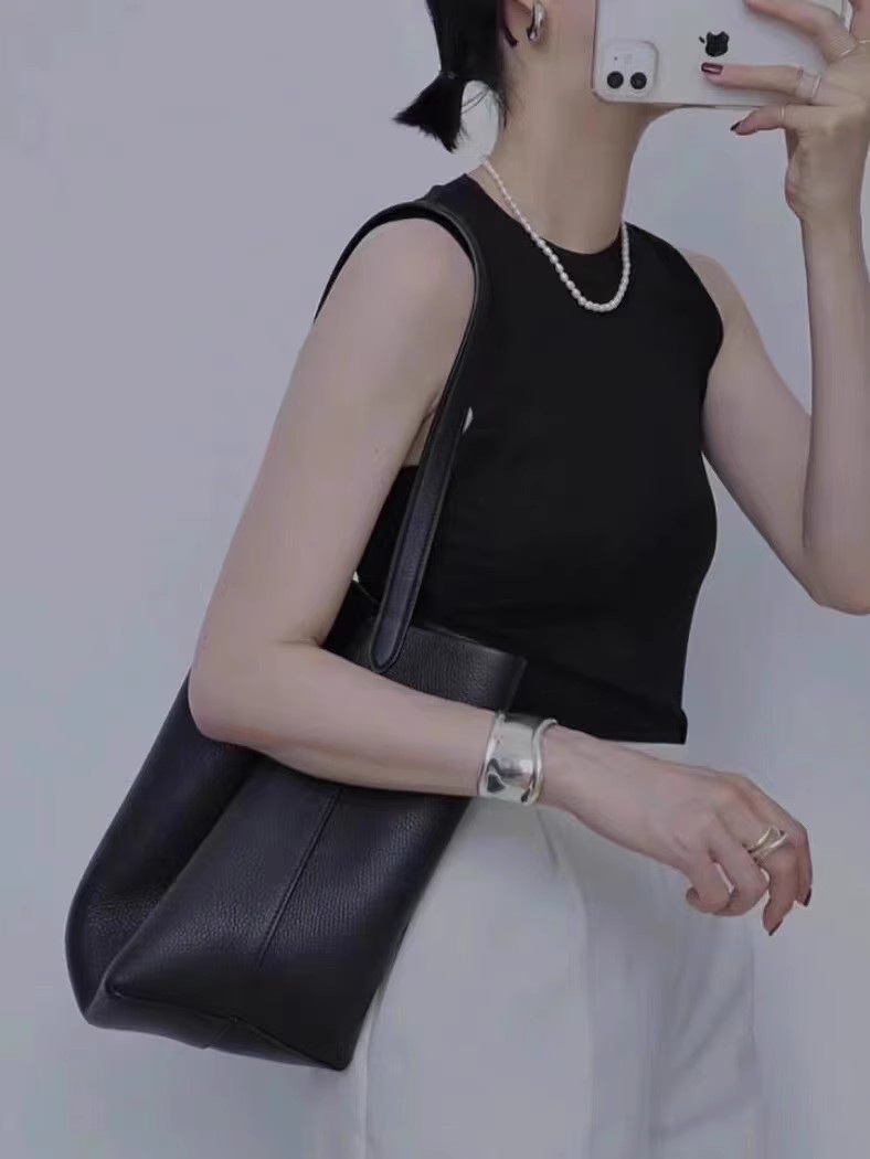 엄마친구아들 7화 정소민 숄더백 가방 배석류 오피스 대용량 의상 옷 패션 - 상세 이미지 5