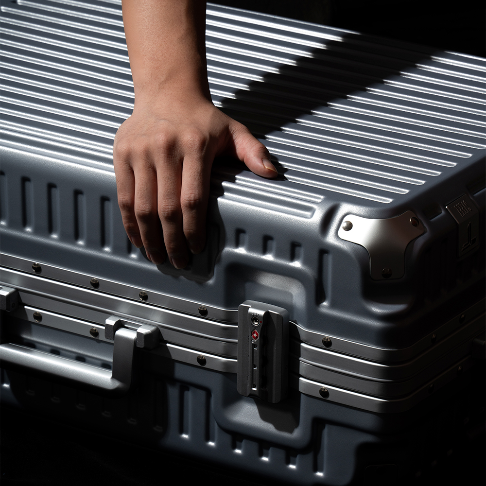 토부그 스틸 캐리어 기내용 대형 55cm 67cm(24인치) 77cm(28인치) 여행용가방