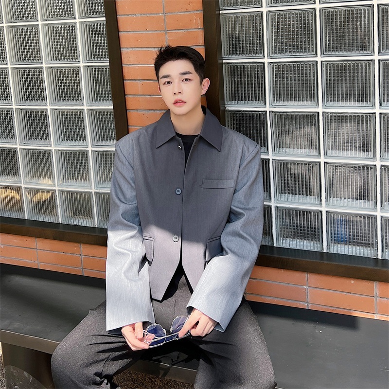 클래식 크롭 자켓 남성 그레이 그라데이션 유니크 디자인 캐주얼정장 하객룩 남친룩 패션 코디 - 상세 이미지 4