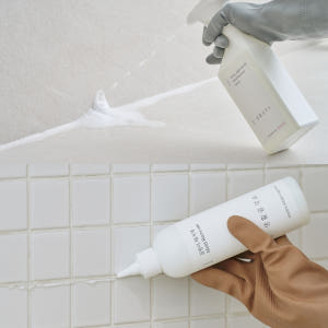생활공작소 뿌리는 곰팡이 제거제 750ml+겔 곰팡이 제거제 실사용 후기 | 효과 있을까? - 상품 이미지 1
