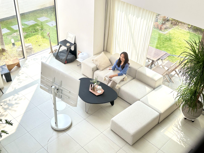 와이드무빙뷰 화이트에디션 삼탠바이미 셋트 127cm(50인치) 4K UHD QLED 스마트 이동식 TV 대형 중소바이미