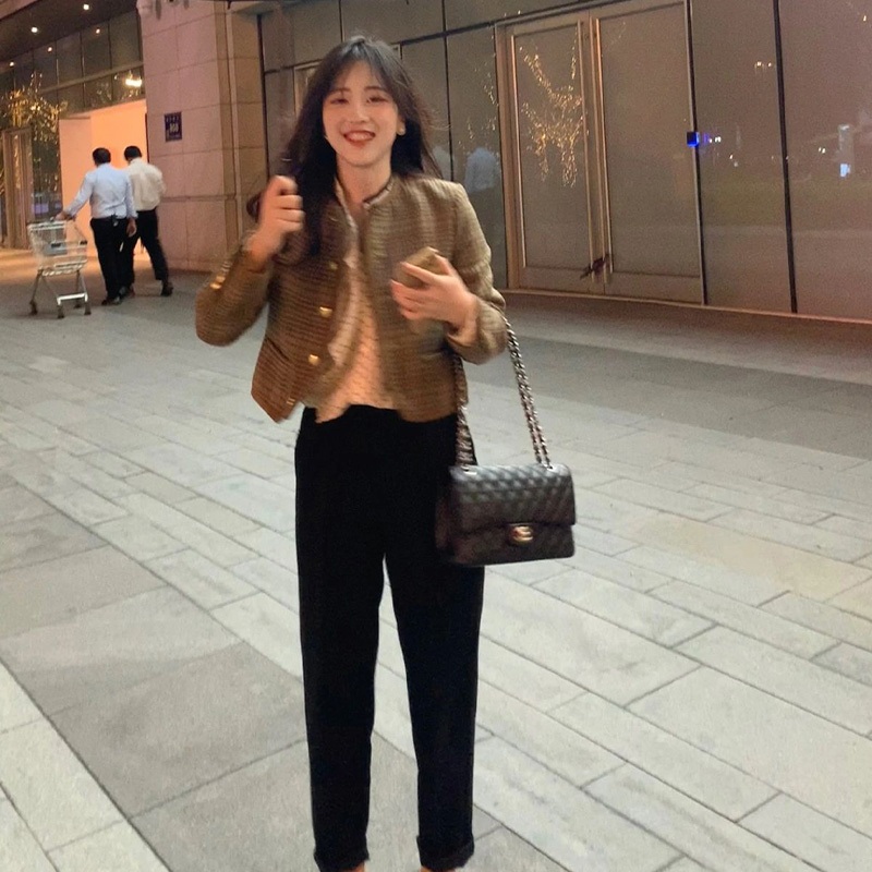 브라운 체크 노카라자켓 짧은 크롭 오피스룩 봄 가을 캐주얼정장 여친룩 데이트 패션 코디 - 상세 이미지 2