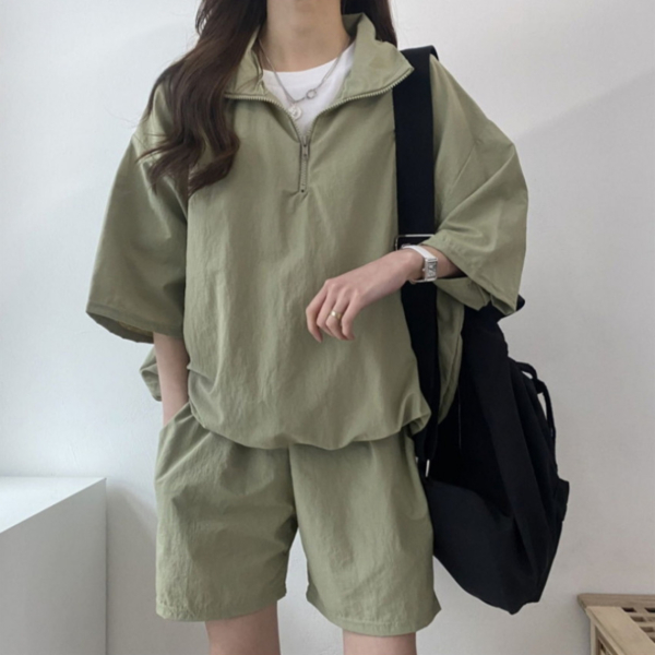 여성 오버핏 캐주얼 하프집업 바람막이 상하의세트 - 상세 이미지 2