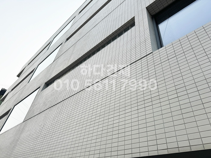 아이코트료와 페일톤타일 860번컬러 / 하다건재 일본타일 아이콧료와 ICOT RYOWA