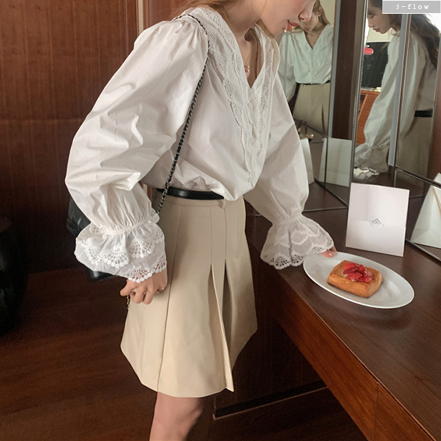 키쿠 브이넥 레이스 자수 벌룬 루즈핏 코튼 블라우스 1col 가을 봄 퍼프 제이플로우 이미지 7