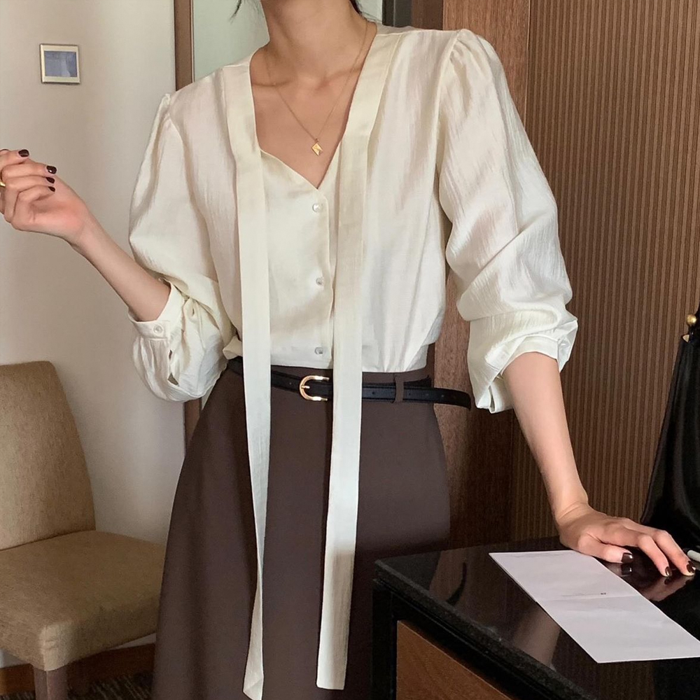 고급 무드 스카프 리본 타이 블라우스 가을 여성 블라우스 샤틴 하객 루즈핏 새틴 브라우스