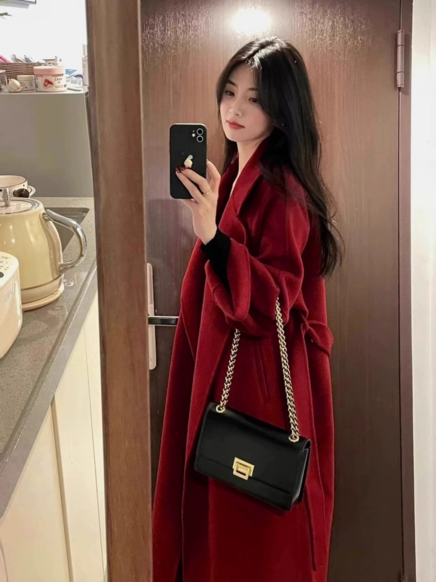 손해보기싫어서 6화 신민아 코트 레드 손해영 캐시미어 가을 의상 옷 패션 - 상세 이미지 3