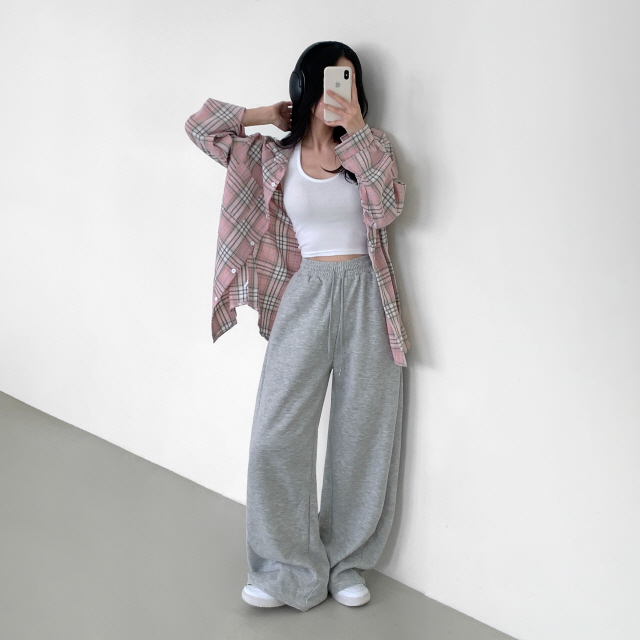 [숏,롱/벌룬핏!] 널디앤 옆절개 트임 핀턱 바지 롱 와이드 데일리 트레이닝 밴딩 팬츠 상세 이미지 23