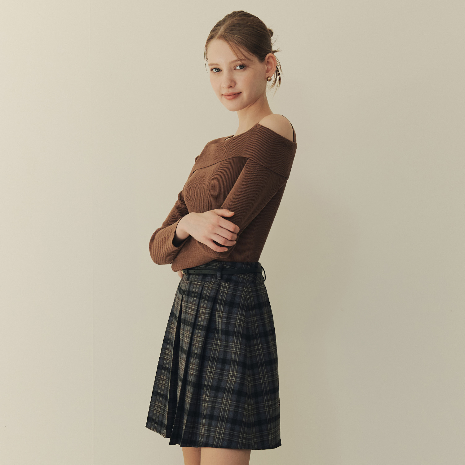 [제로스트릿][5컬러] 솔리드 언발란스 오프숄더 스웨터 SOLID UNBALANCE OFF SHOULDER SWEATER 이미지 6