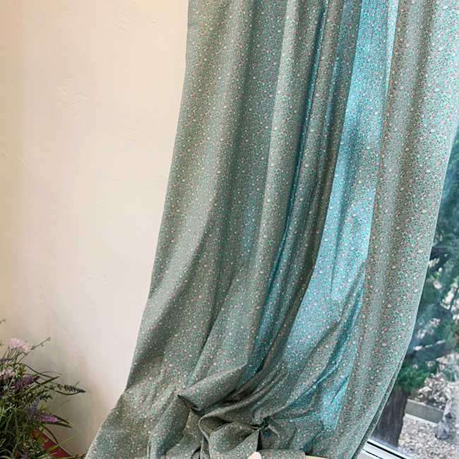 잔꽃 민트 꽃무늬 빈티지 커튼