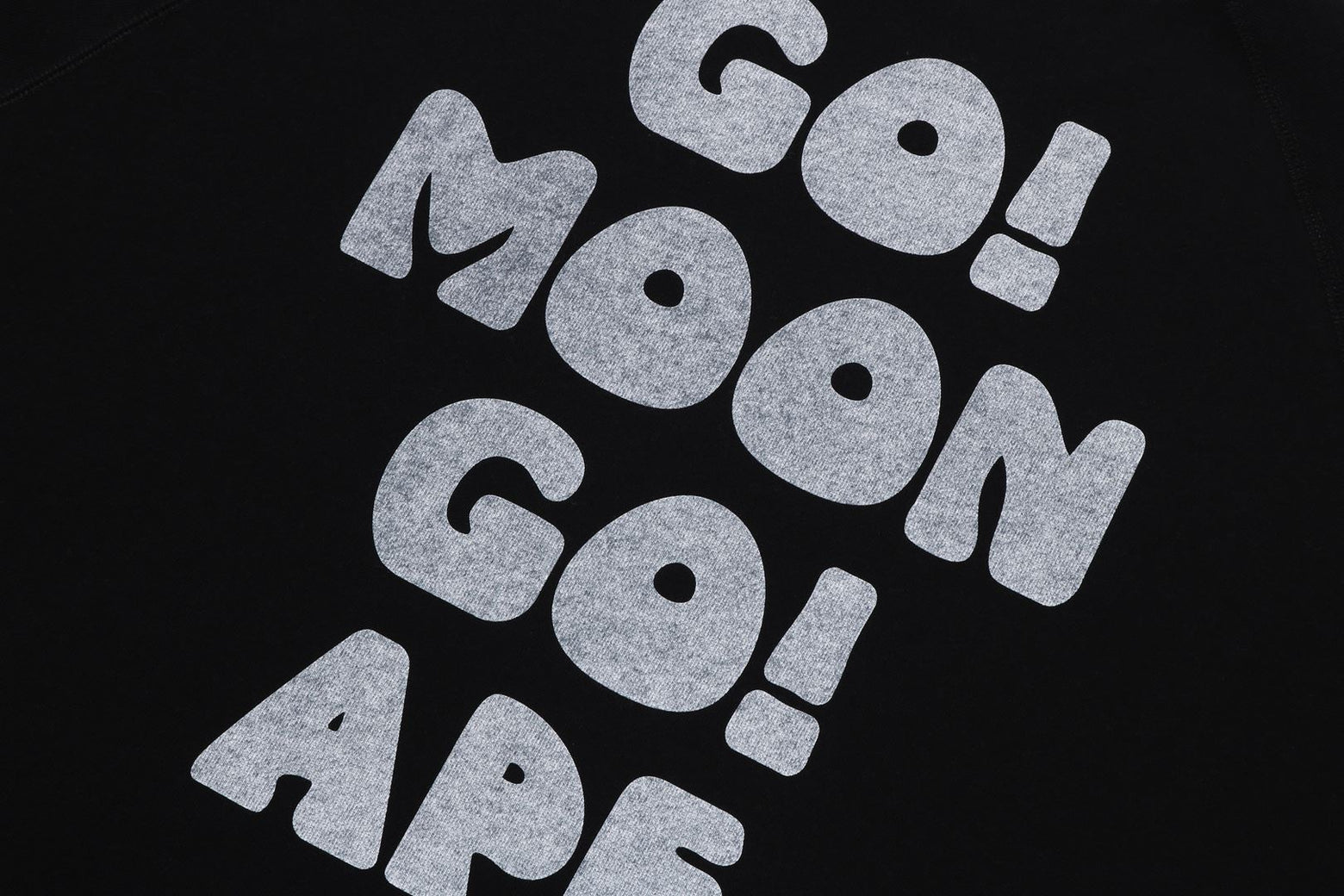 베이프 긴팔티 MEN ASTRONAUTS MILO RELAXED FIT CREWNECK SWEATSHIRT 2K70-113-001 - 상세 이미지 4
