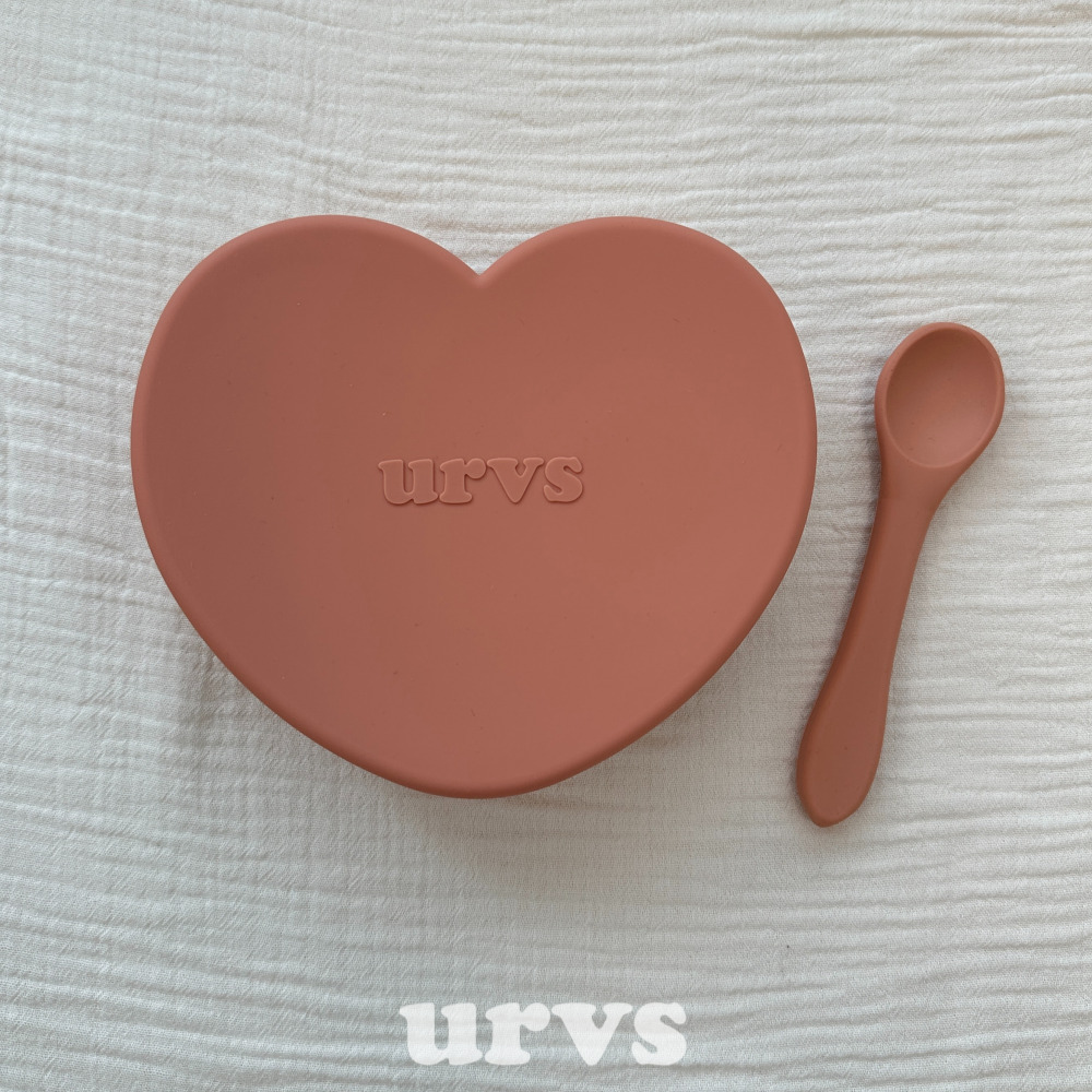 urvs 하트 흡착 이유식그릇 스푼세트 아기식판 실리콘그릇 Heart Plate&Spoon