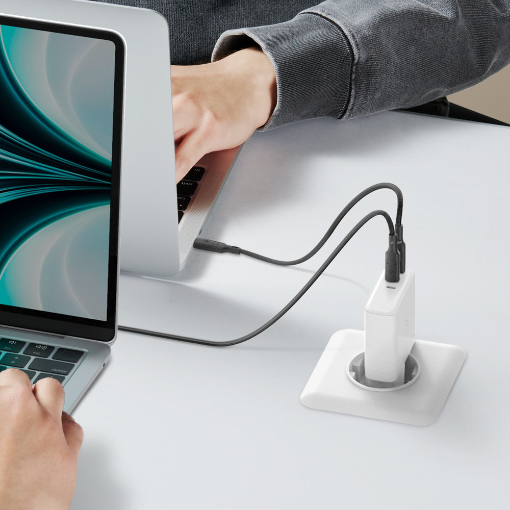슈피겐 PD 140W USB C타입 노트북 휴대폰 초고속 충전기 PE2109 - 상세 이미지 5