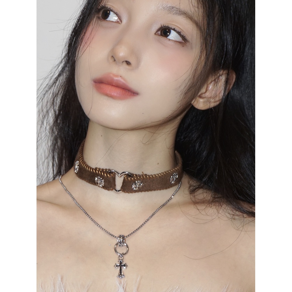 여성용 레트로 초커 목걸이 펑크 플러시 크로스 펜던트 더블 레이어 가죽 목걸이 십자가 - 상품 이미지