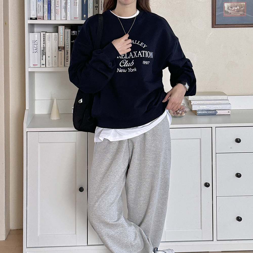 기모 캐주얼 배색 레터링 자수 라운드 여성 루즈핏 맨투맨 티셔츠 세미 크롭 긴팔맨투맨 티 이미지 8
