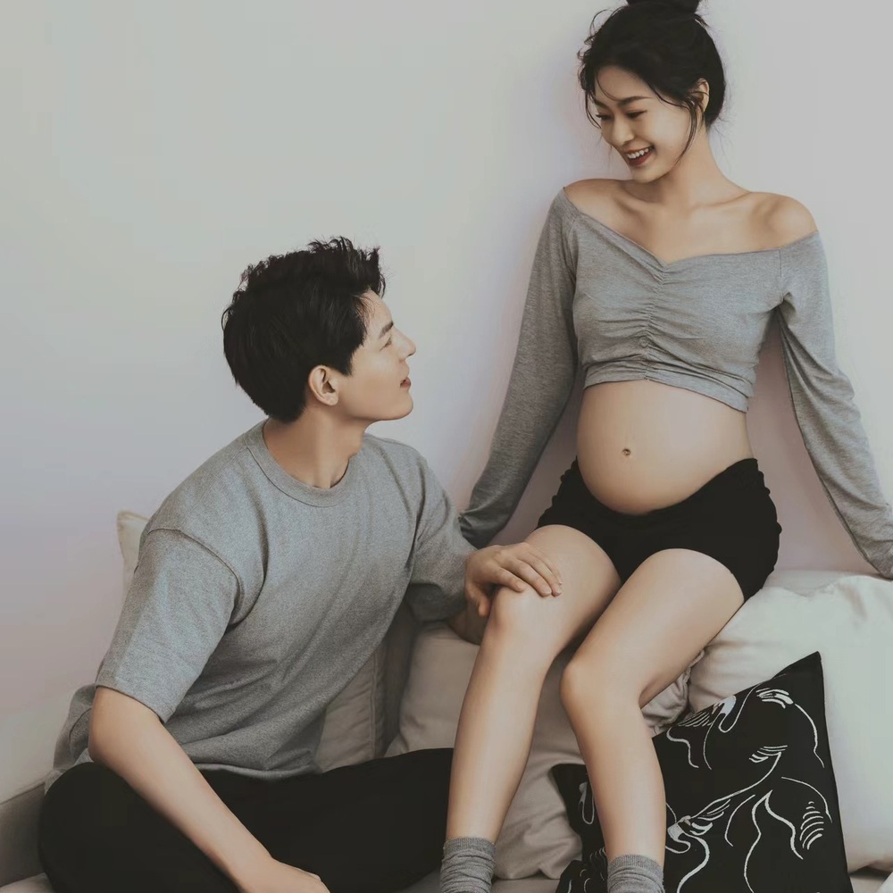 만삭사진 크롭티 긴팔 임부복 크롭 주수사진 배꼽티 - 상품 이미지